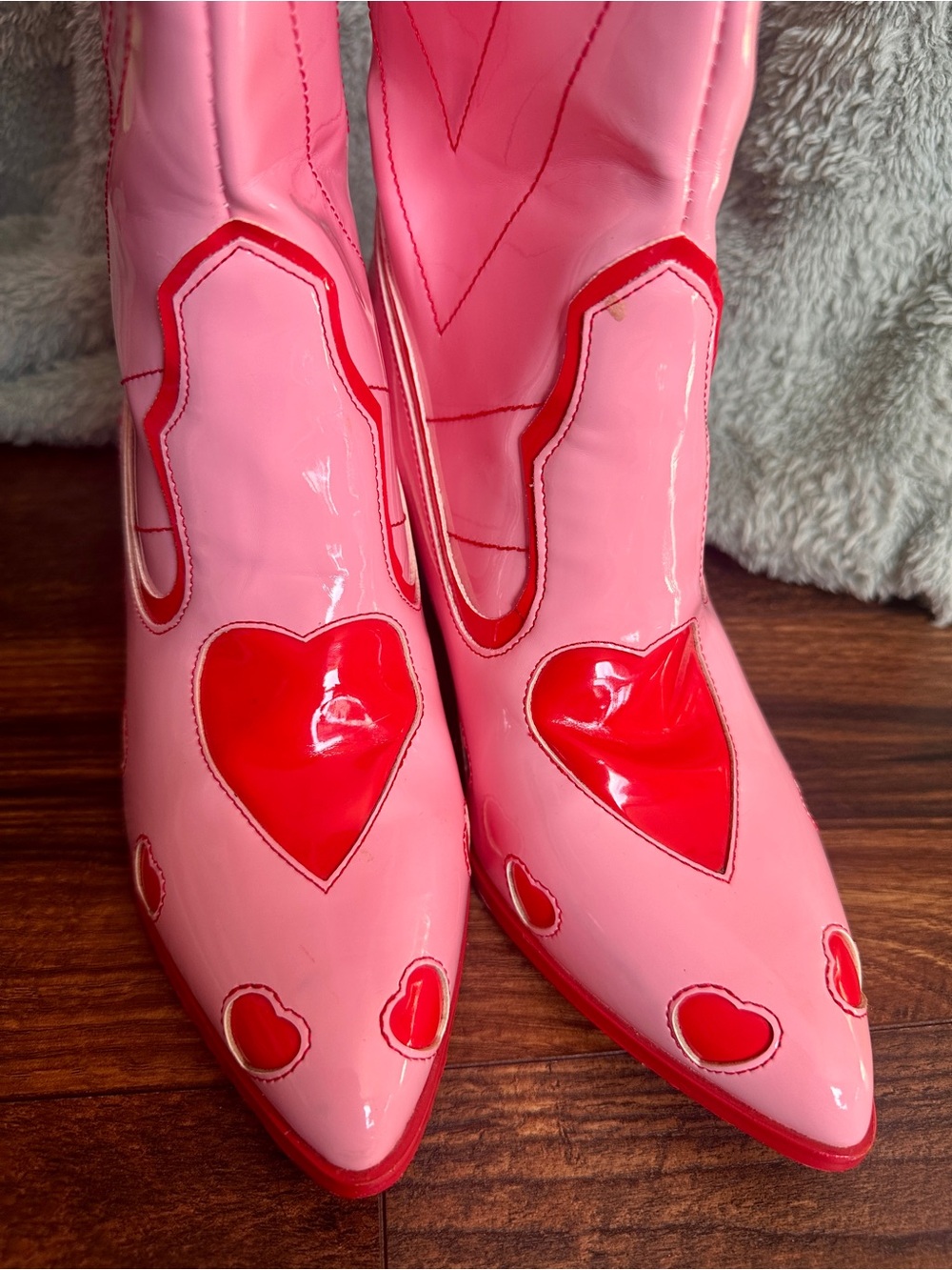 YRU Red Heart Space Cowgirl Boots Pink Womens 8 Heeled from Dollskill - Picture 5 of 16